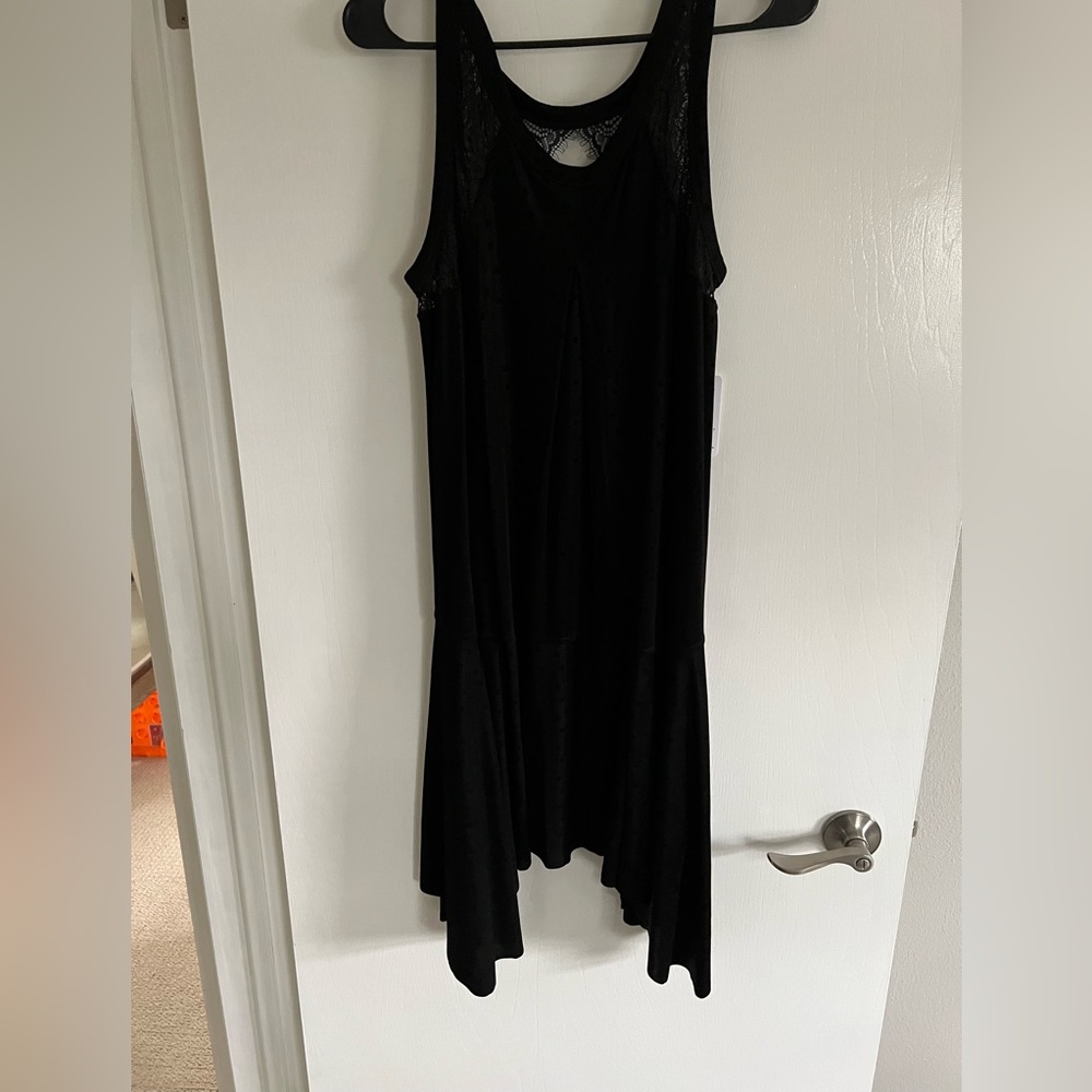 Black free people dress with lace. Size medium.